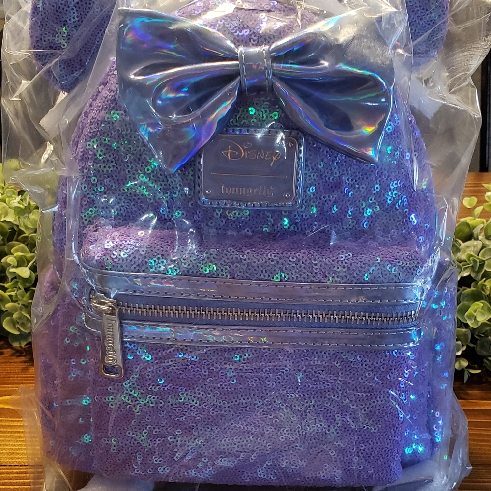 Minnie Mouse Celebration Purple Sequin Loungefly bag NWT